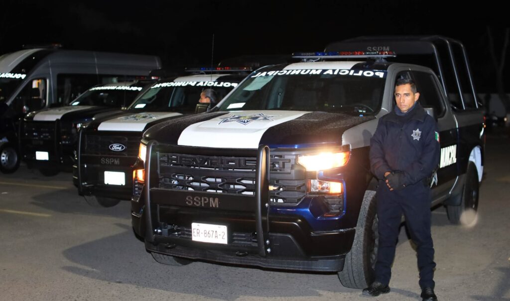 Roberto Cabrera encabeza banderazo de salida de 36 nuevas unidades de la SSPM-SJR