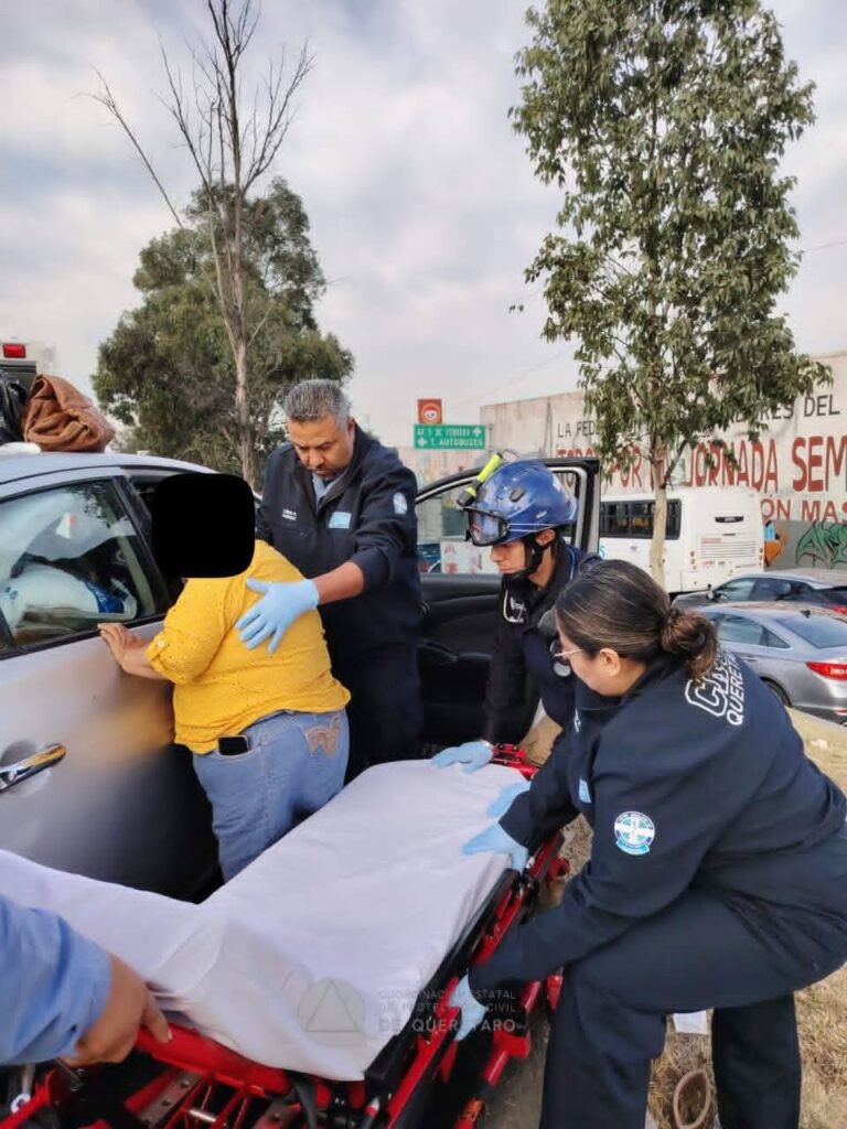 Accidente en la México–Querétaro deja una persona hospitalizada