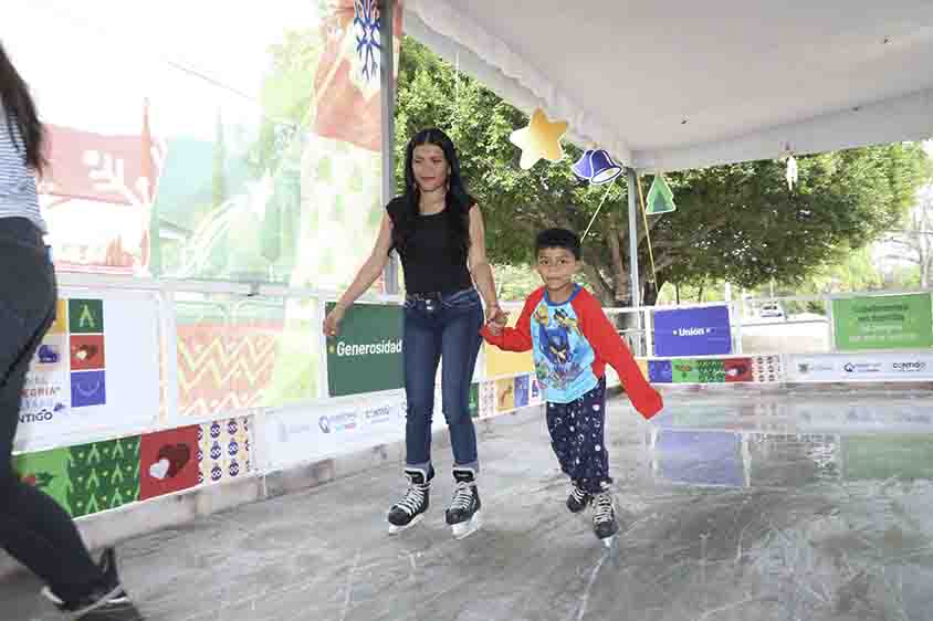 Continúan en operación las Pistas de Hielo del Festival Alegría Contigo 2025
