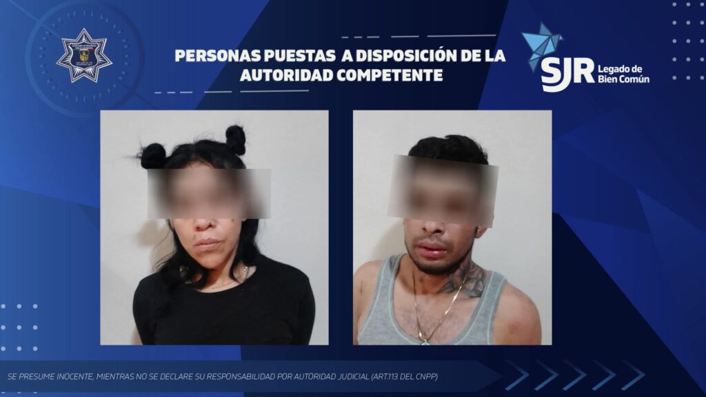 Detienen a pareja en el Centro por portar armas réplica y agredir a policías