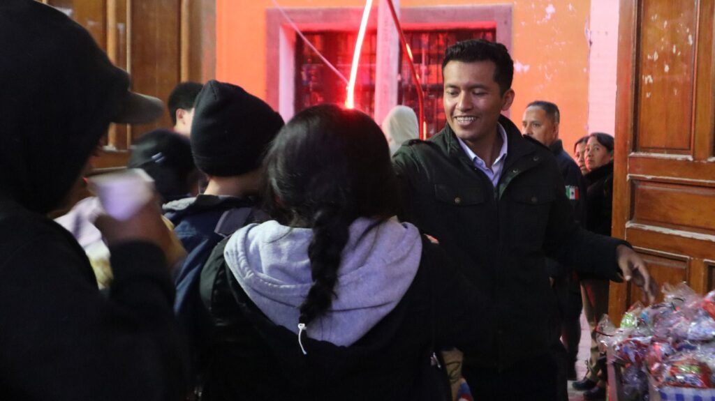 Realizan posada navideña en la Presidencia Municipal de Tolimán