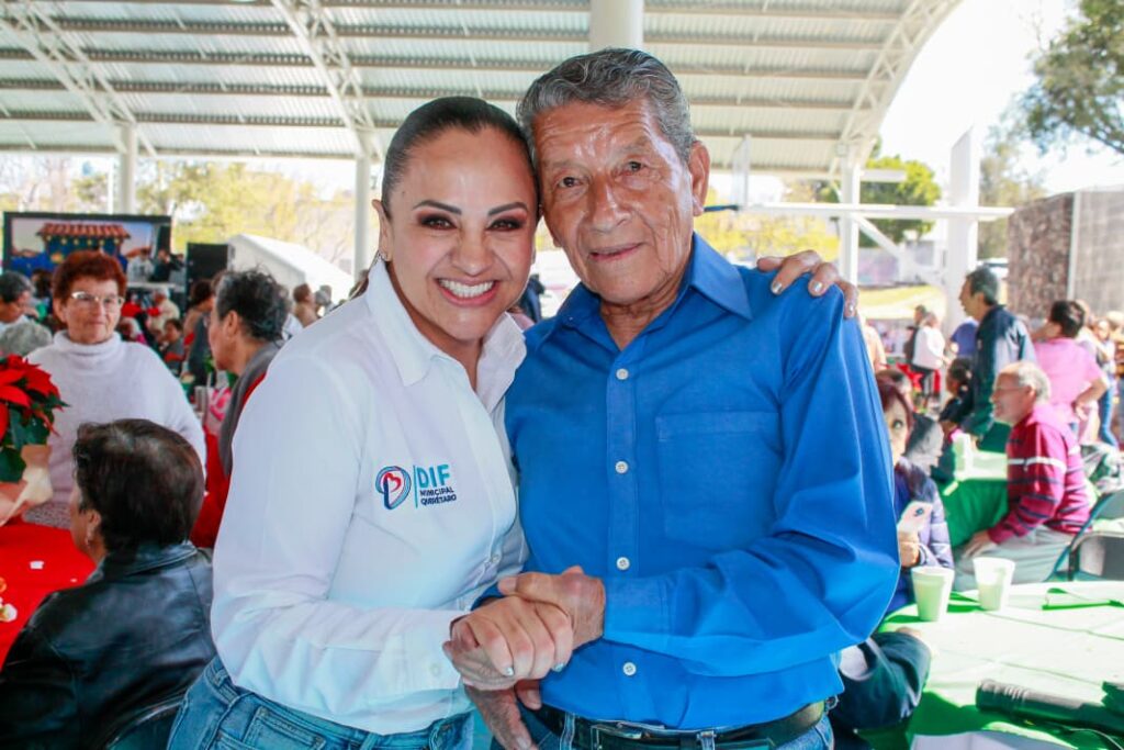 Felifer Macías reconoce labor de Tania Ruiz en el DIF Municipal