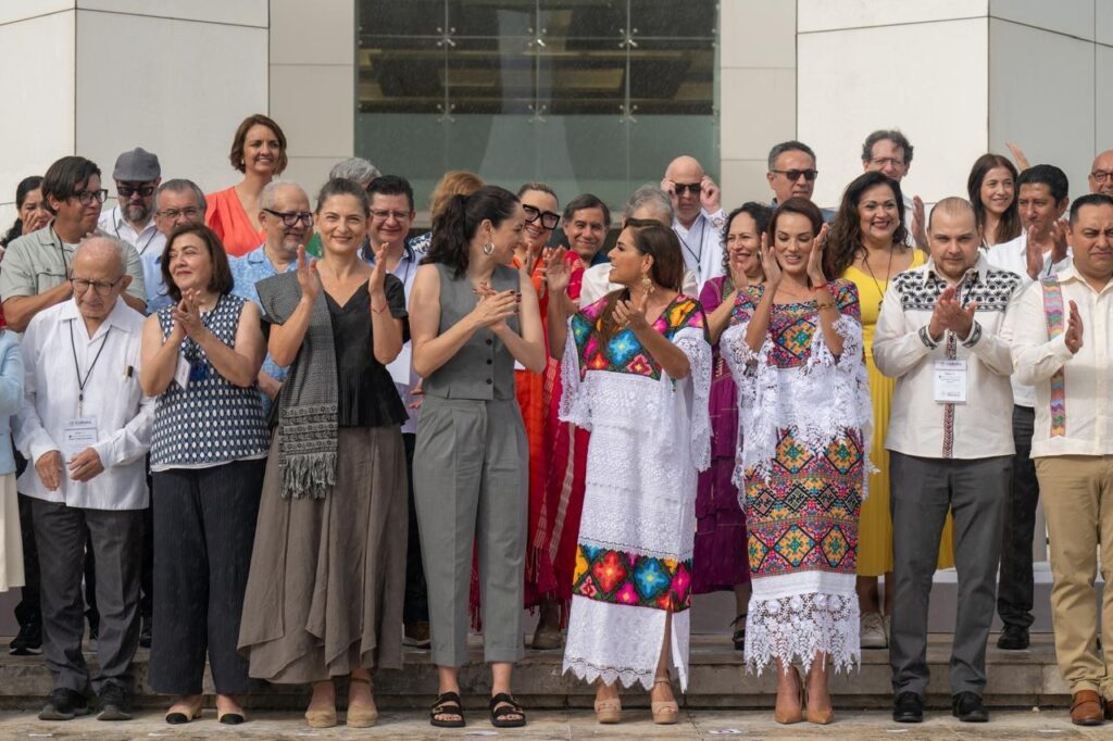 Presente López Birlain en la Reunión Nacional de Cultura