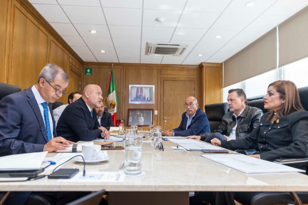 Gestiona Gobernador proyectos ante la SICT