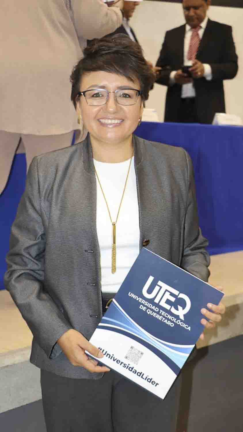 Concluye Diplomado de Técnicas y Estrategias en Ventas en la UTEQ