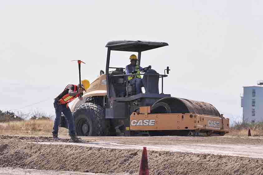 Informa Felifer Macías inicio de la unidad deportiva de la UAQ Campus Aeropuerto