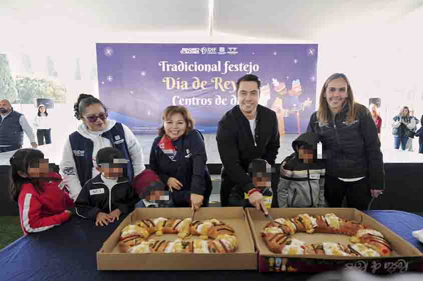 Celebra Felifer Macías a niñas y niños de Centros de Día, durante el tradicional al Festejo de Día de Reyes del DIF Municipal