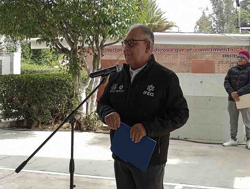 Entregan obras en secundaria de Cadereyta