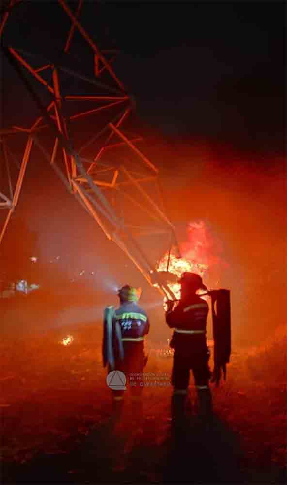 Incendio camellón qro