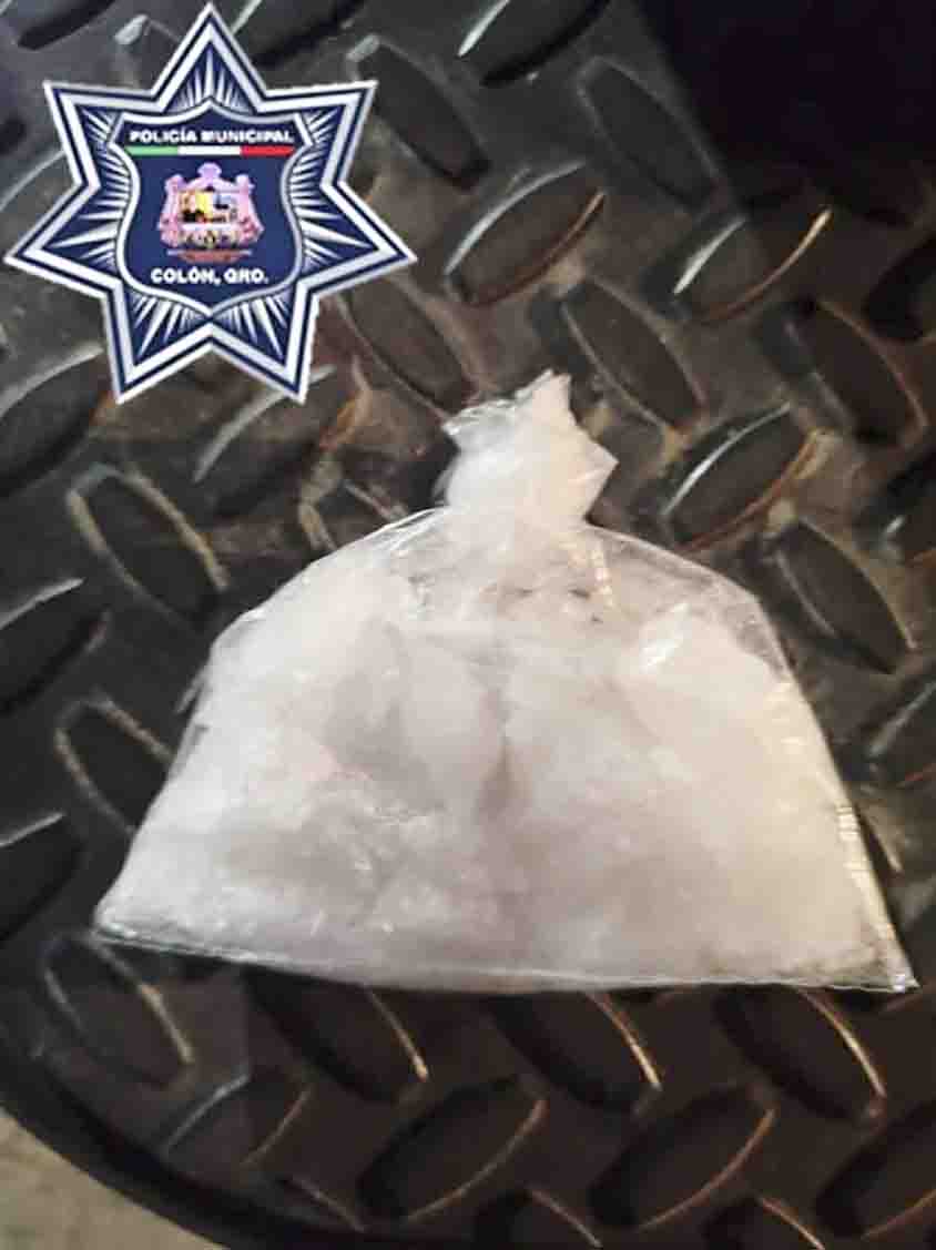 Aseguran a hombre por delitos contra la salud