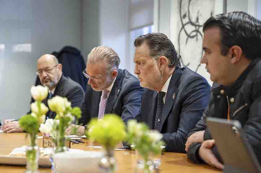 Gobernador impulsa inversión de 215 mdp de Plásticos Durex en gira por España