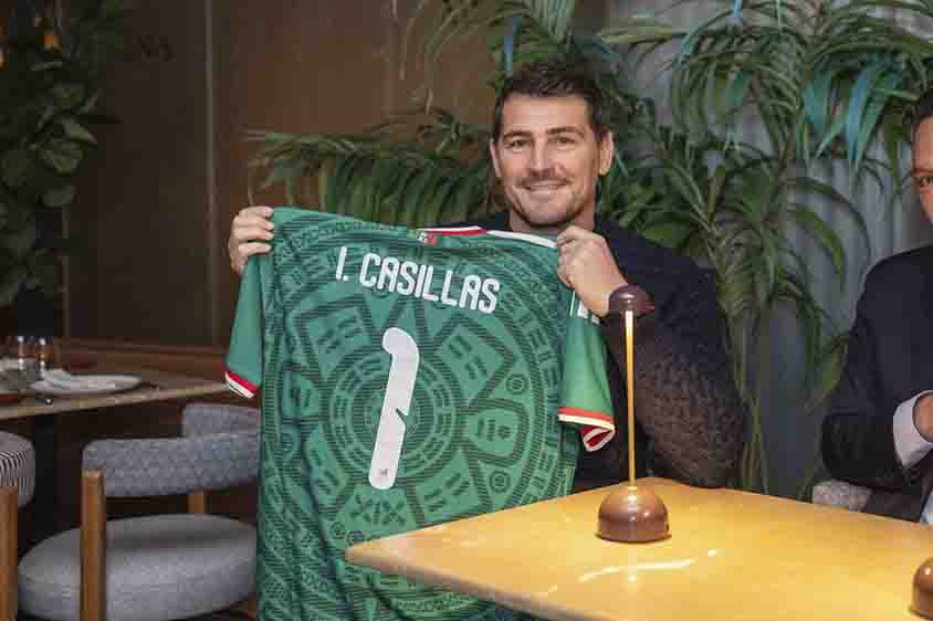 Extiende Mauricio Kuri invitación a Iker Casillas para participar en el Congreso del Deporte 2026