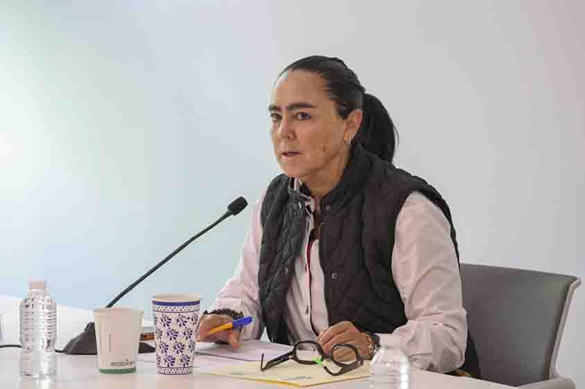 Aprueban protección a estudiantes madres y padres