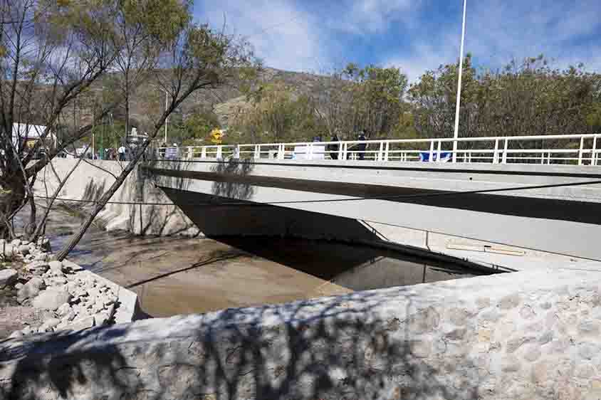 Con una inversión de 26.5 mdp entregan nuevo puente vehicular en Nogales, Tolimán