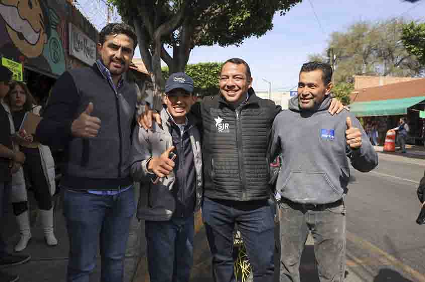 Roberto Cabrera entrega rehabilitación de la calle 5 de Mayo