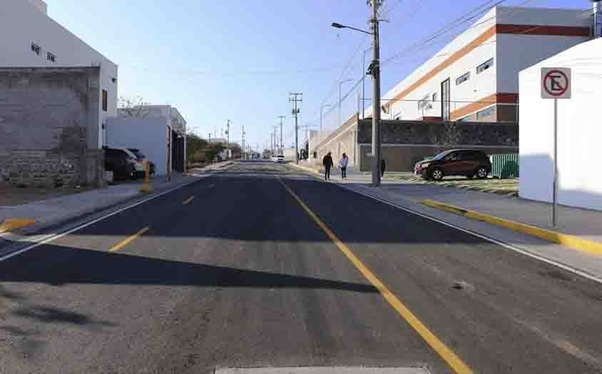 Roberto Cabrera entrega obras viales por más de 15.5 mdp