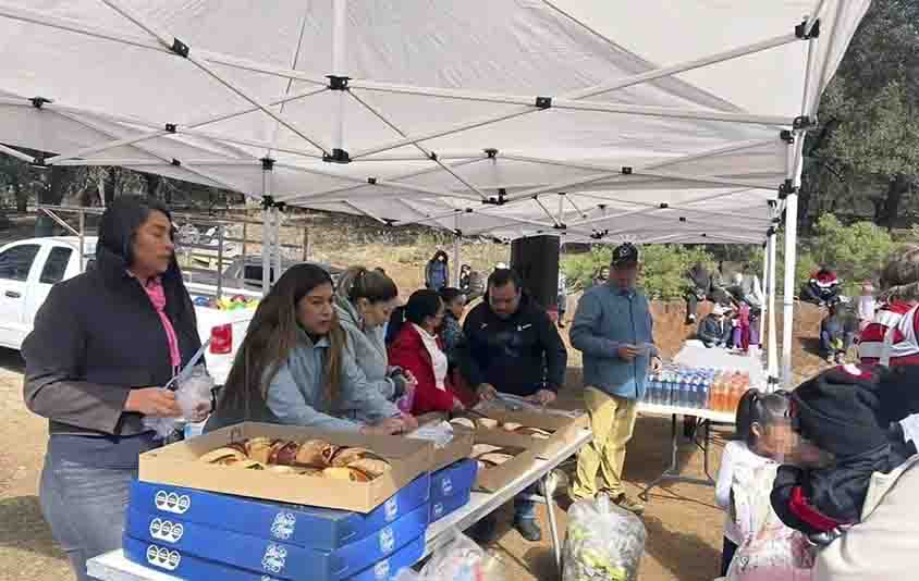 Gobierno acompaña celebración de Reyes en La Adarga