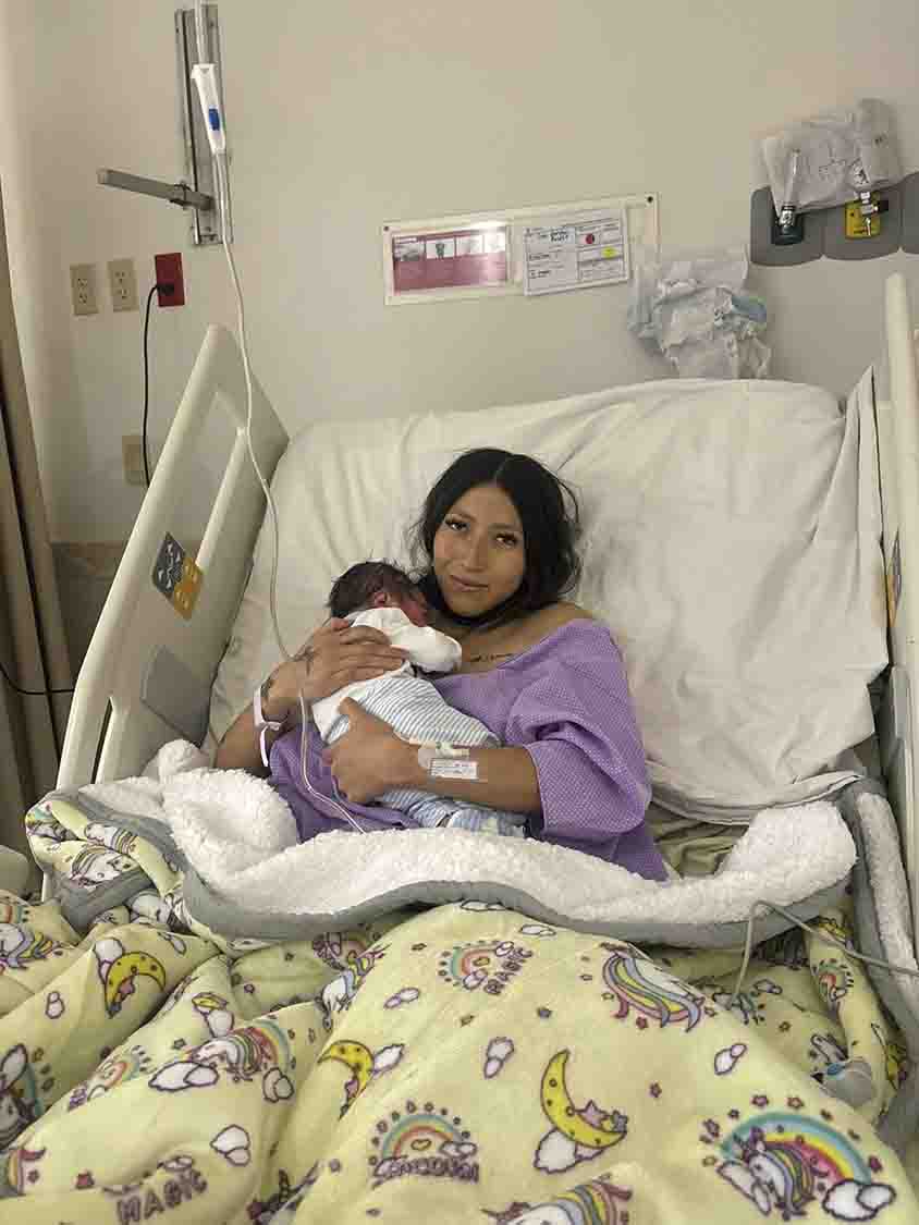 Hospitales de SESEQ reciben a los primeros bebés del 2026