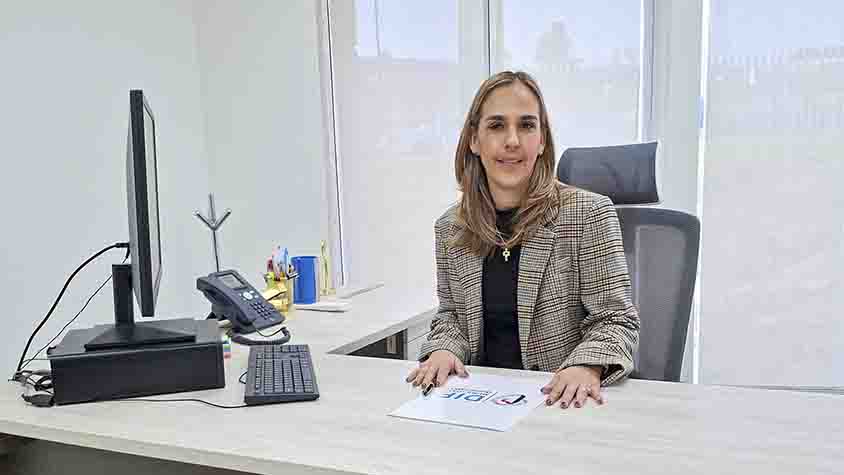 Gabriela Valencia es la nueva directora del SMDIF