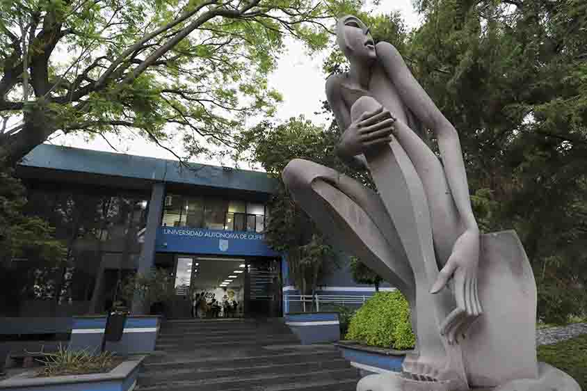 Regresan a clases más de 33 mil estudiantes de la UAQ