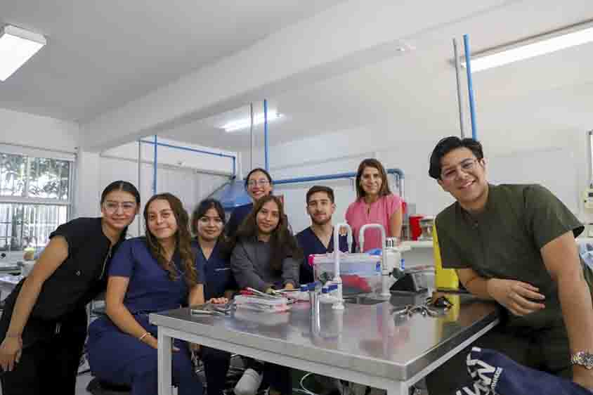 Se posiciona UAQ en Top 10 de las instituciones con más certificaciones de calidad CIEES