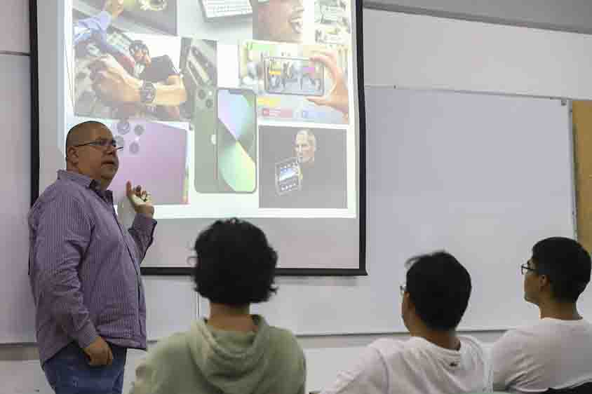 Regresan a clases más de 33 mil estudiantes de la UAQ