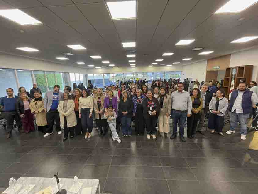 Ginna Guzmán y Perla Flores encabezan foro sobre autismo