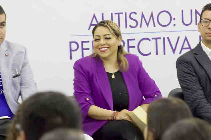 Ginna Guzmán y Perla Flores encabezan foro sobre autismo