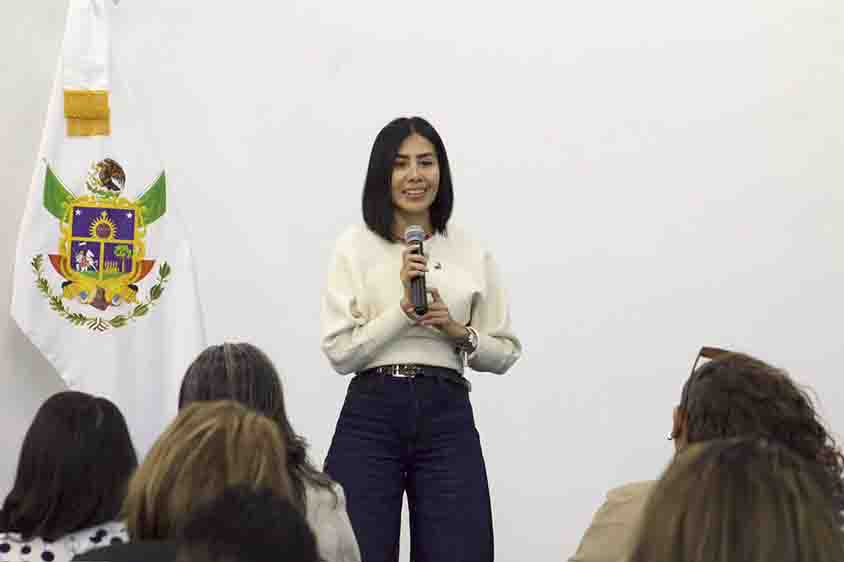 Ginna Guzmán y Perla Flores encabezan foro sobre autismo