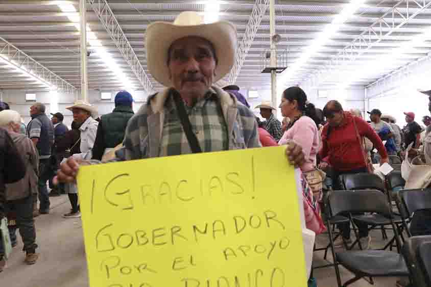 Entrega SEDEA apoyos por sequía en Peñamiller y Tolimán
