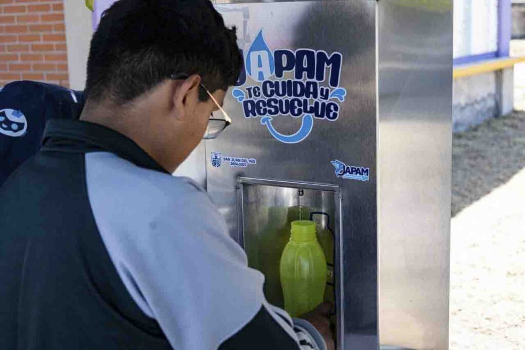 JAPAM instala bebedero en secundaria de Buenavista