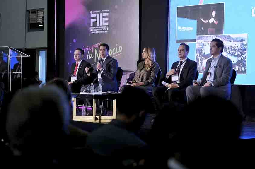 Acude Felifer Macías a la FIIE COPARMEX 2026