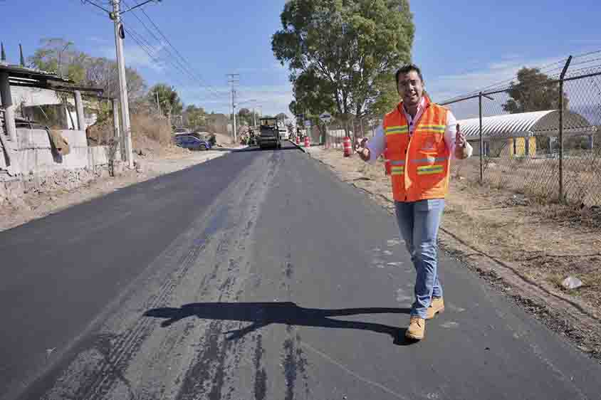 Orden y caminos dignos en Santa Rosa: Felifer Macías