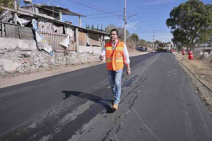 Orden y caminos dignos en Santa Rosa: Felifer Macías