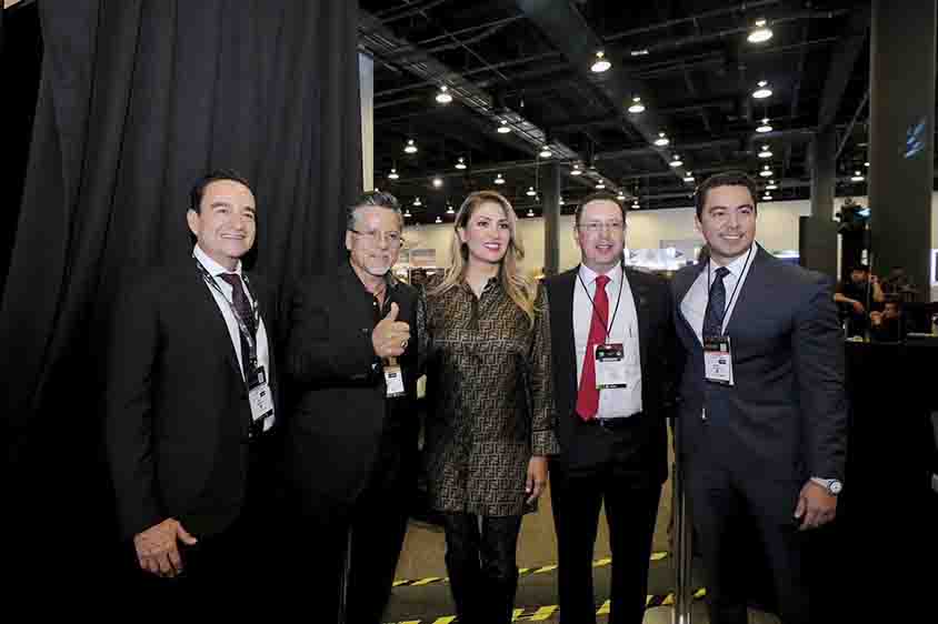 Acude Felifer Macías a la FIIE COPARMEX 2026