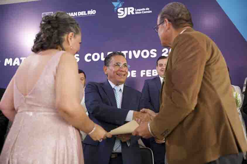 Más de 300 parejas se casan en Matrimonios Colectivos 2026