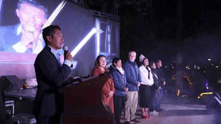 Tolimán late de amor en su Festival del Romance