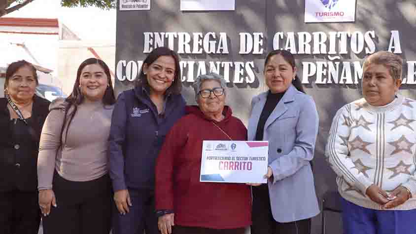 Entrega SECTUR 21 carritos para la venta de artesanía y alimentos en Peñamiller