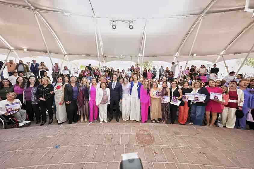 Reconocen a “8 Mujeres que Cambiaron Querétaro”