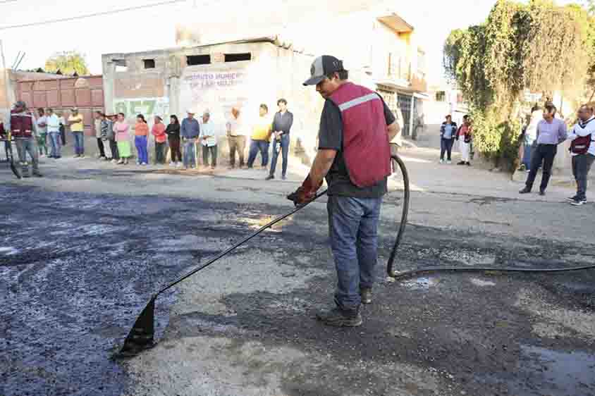 Arranca obra de asfaltado en el libramiento de Quintanares; mejorará la movilidad de toda la zona