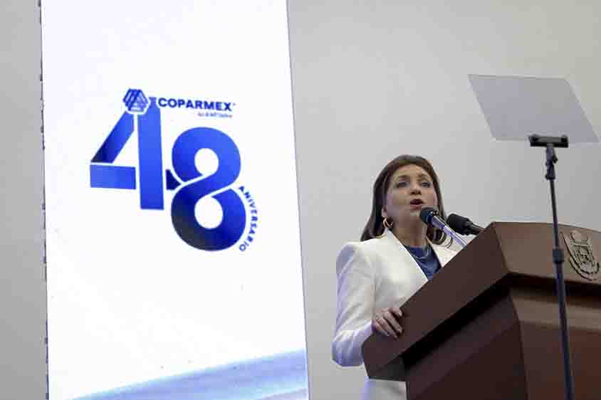 Asiste Gobernador a toma de Compromiso de la COPARMEX Querétaro