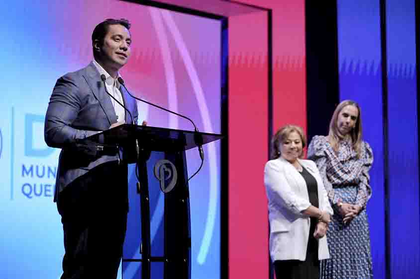 Felifer reconoce 40 años del DIF en Querétaro