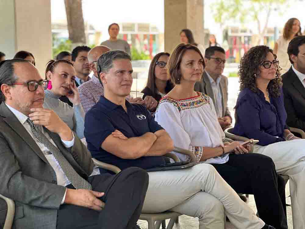 Firman convenio titulares de Secult y Tec de Monterrey