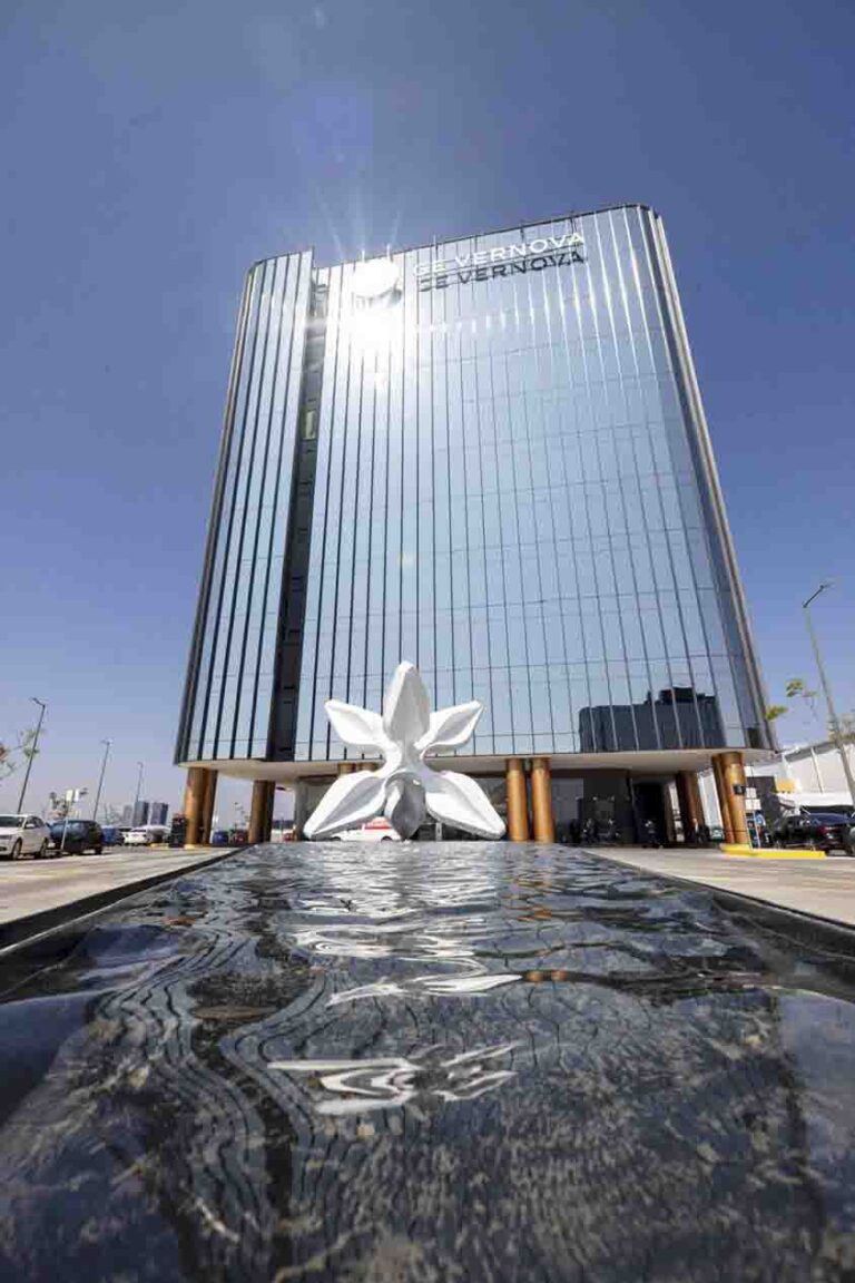 Inaugura Gobernador Oficinas de Ingeniería de GE Vernova