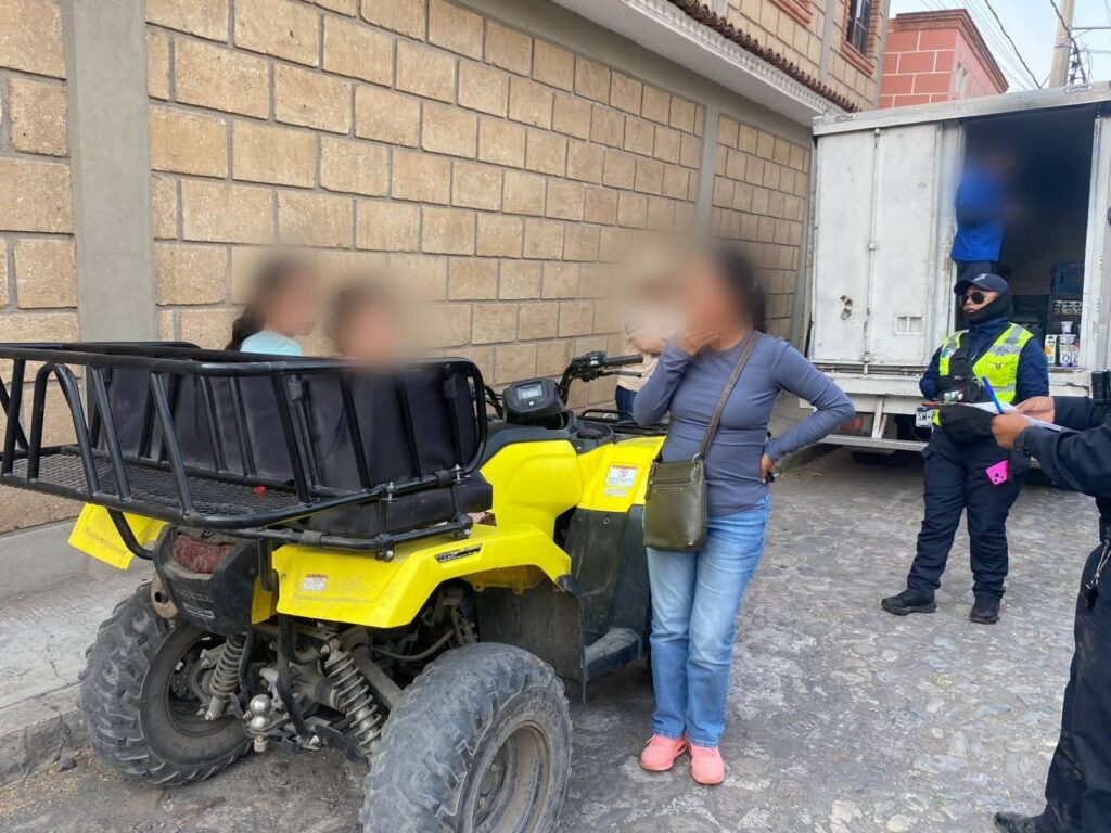 Revisión a motocicletas en comunidades de SJR