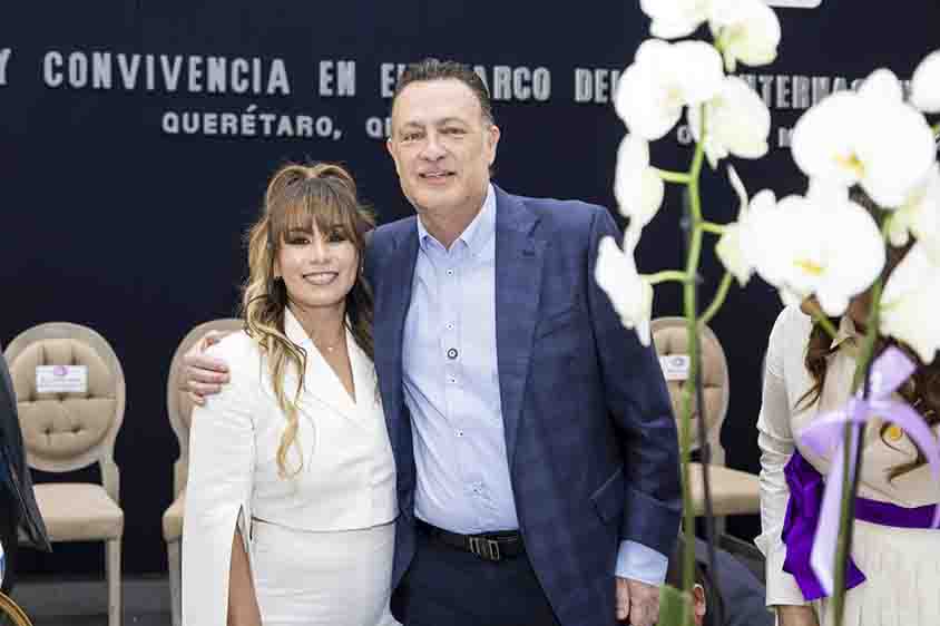 Asiste Gobernador a jornada de reflexión por el Día Internacional de la Mujer