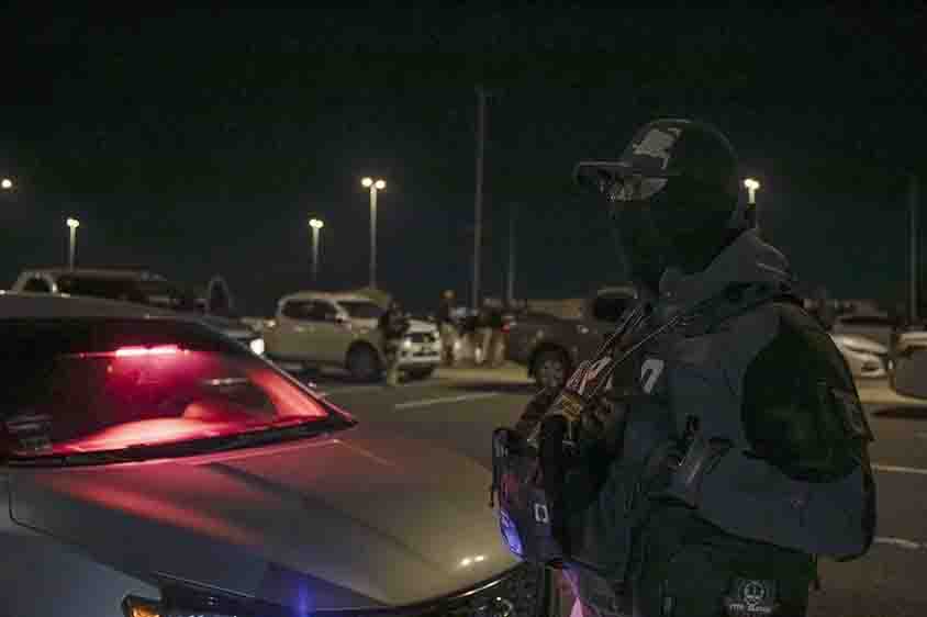 Cateo en Amsterdam por fraude genérico deja cuatro personas detenidas