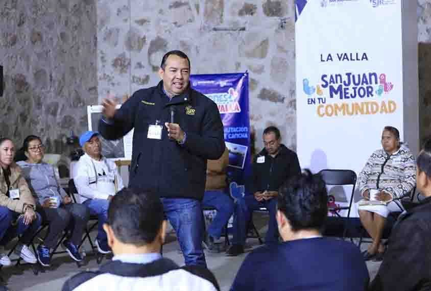 San Juan beneficia a habitantes con “Viernes en La Valla”