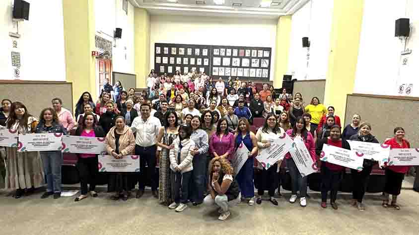 Equipamiento y feria apoyan a mujeres en San Juan