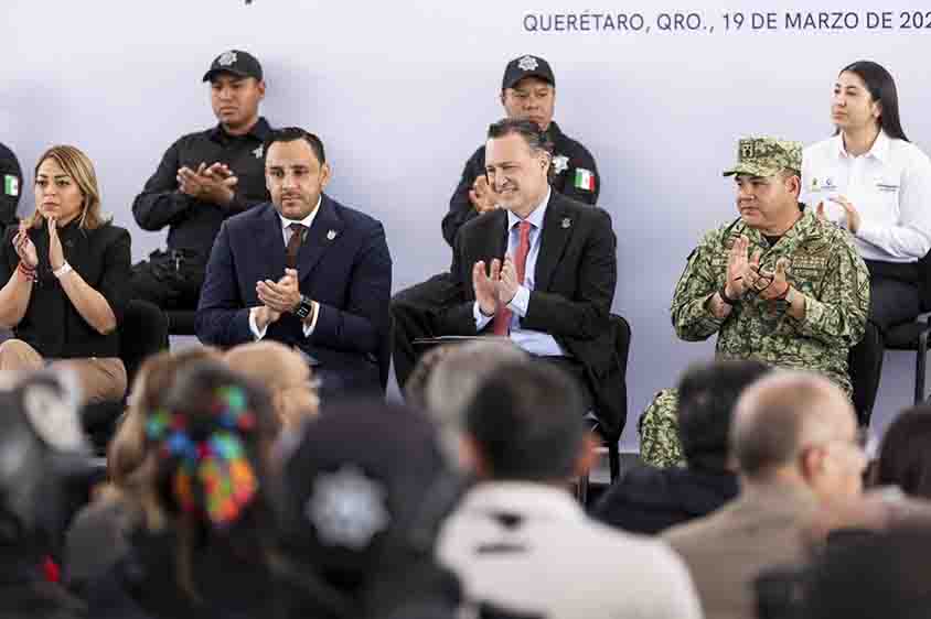 Entrega Gobernador el Premio al Mérito Policial 2026